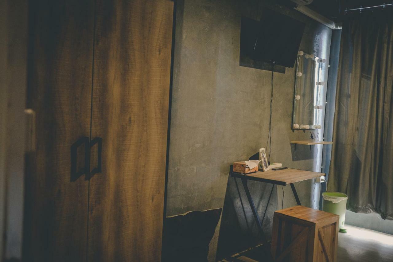 The Beds Ever Hostel (Adults Only) Bangkok Exterior foto