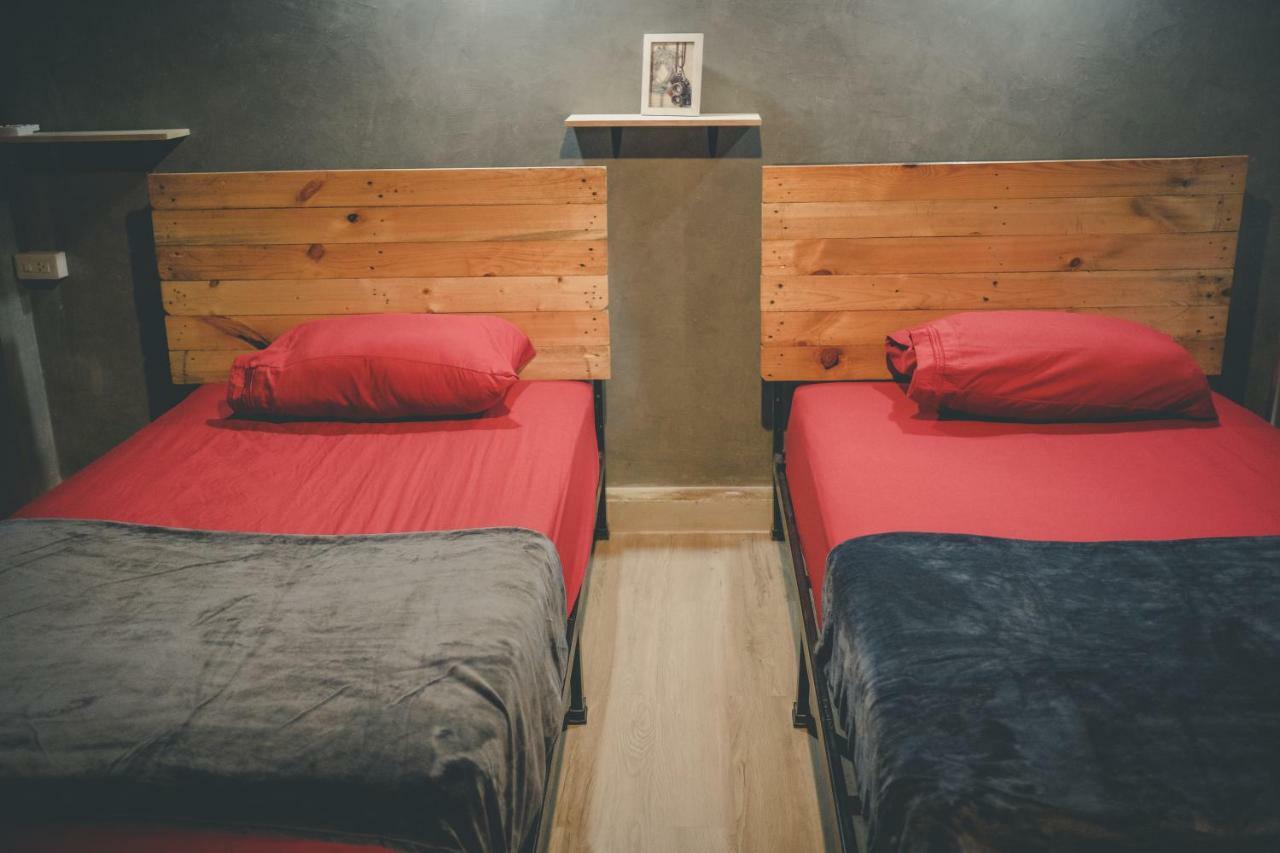 The Beds Ever Hostel (Adults Only) Bangkok Exterior foto